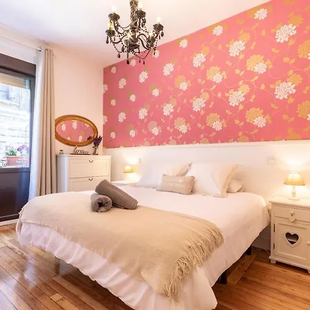 Apartment Between Old Town & Guggenheim!! Private Parking Bilbao Exterior photo